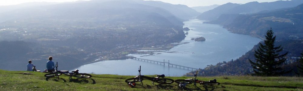 photo of the Columbia Gorge from the top of Hospital Hill